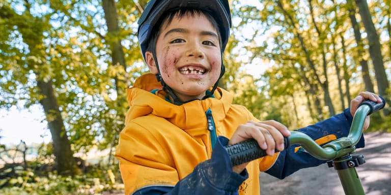 Outdoor Spiele für Kinder: Ideen und Anleitungen für Spiele draußen