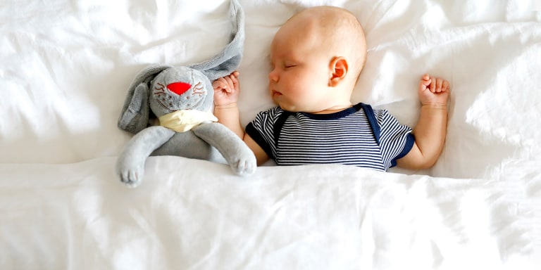 Gesunder Babyschlaf: Tipps für gutes Ein- und Durchschlafen