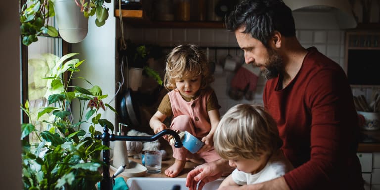Welche Familienregeln erleichtern den Alltag mit Kindern?