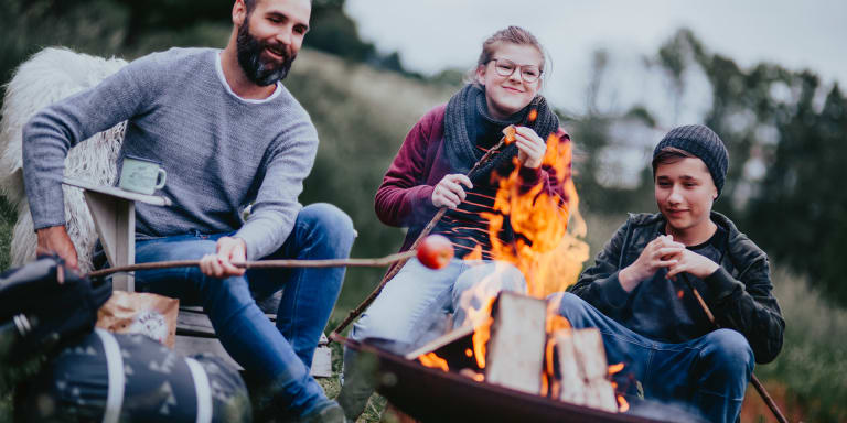 Lagerfeuer mit Kindern