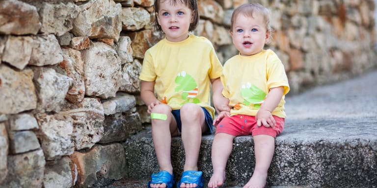 Was gehört in die Reiseapotheke für Babys &amp; Kinder?