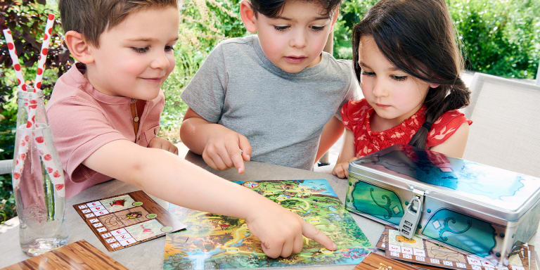 Exciting treasure hunt for a child's birthday with 