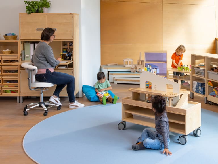 WEHRFRITZ Produktreihe: Mbel fr Kita & Schule