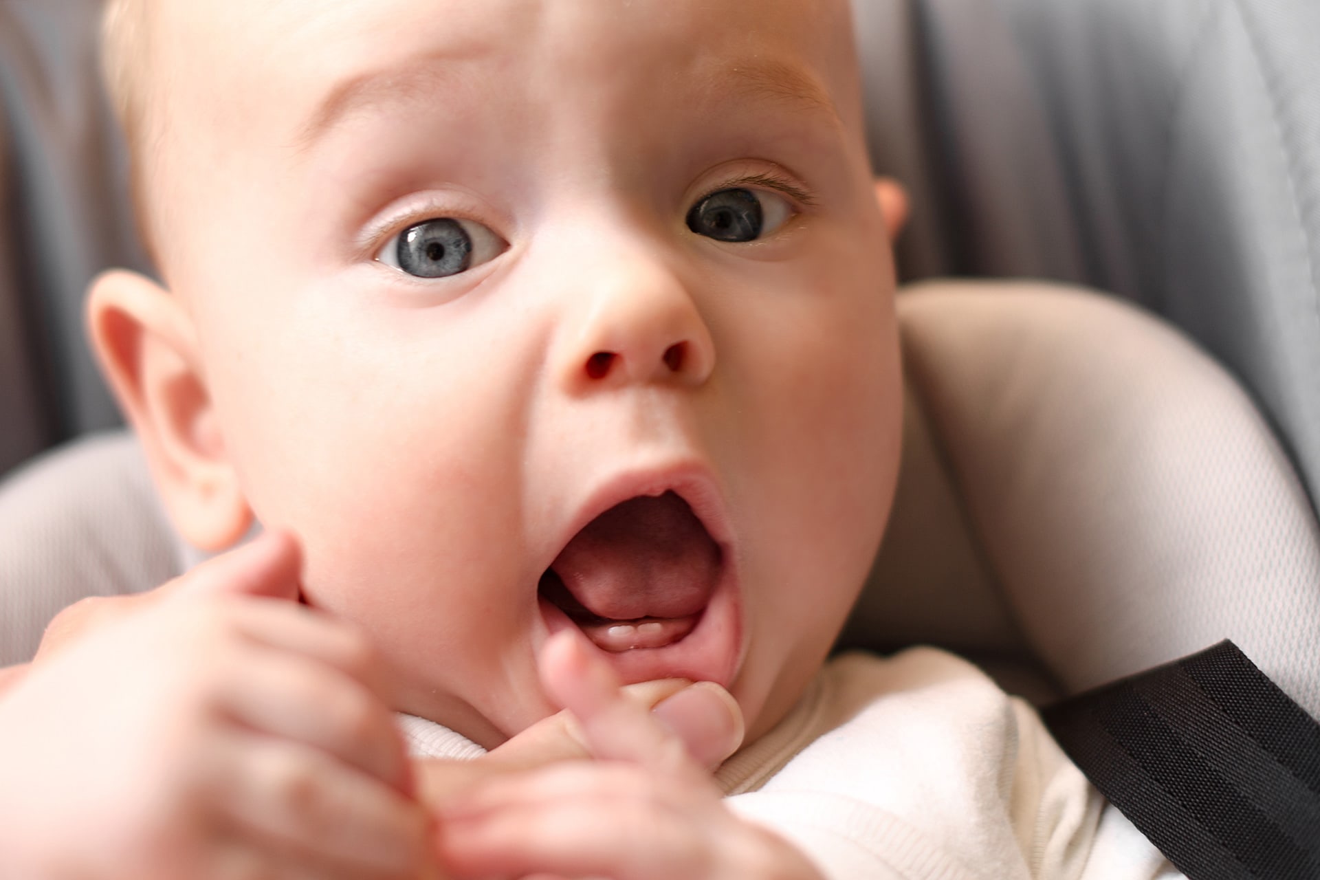  Zähneputzen beim Baby | Header Image 