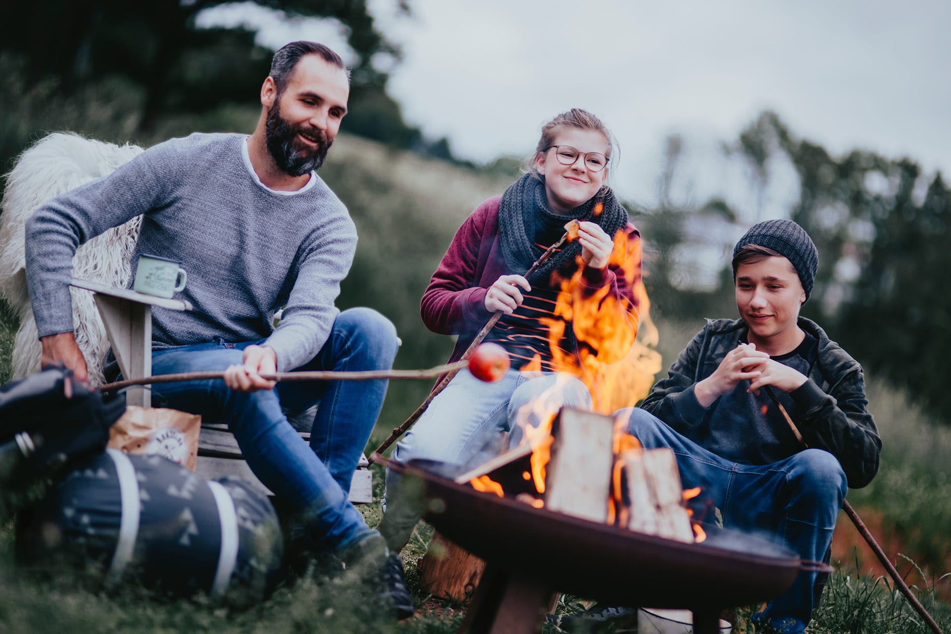 Lagerfeuer mit Kindern | Header-Image