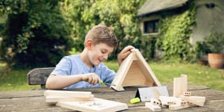 Insektenhotel mit Kindern bauen | Header Image