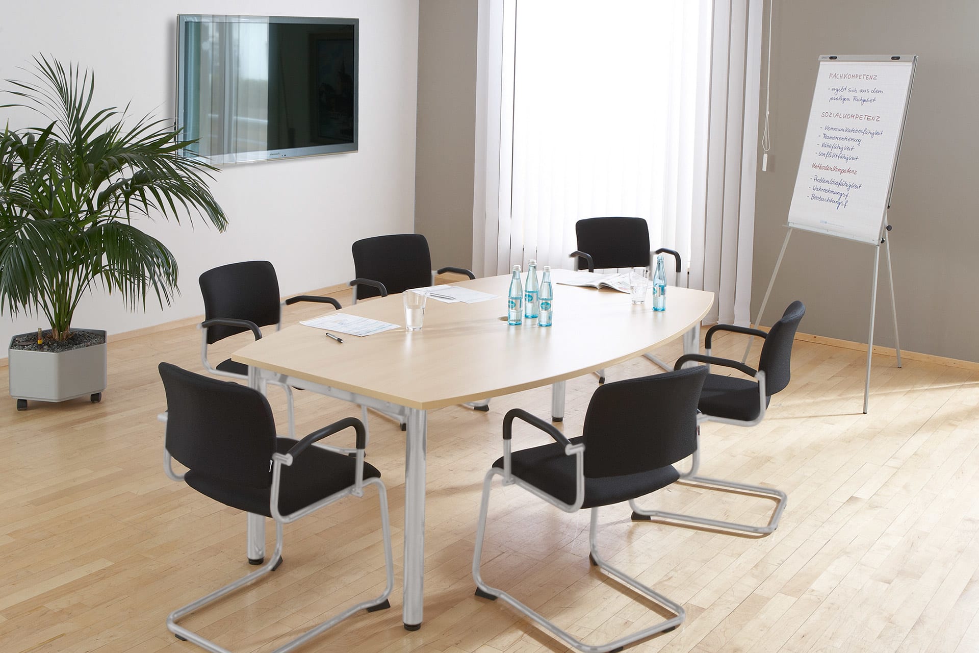 Büro- und Personalraum | 2 | Tische