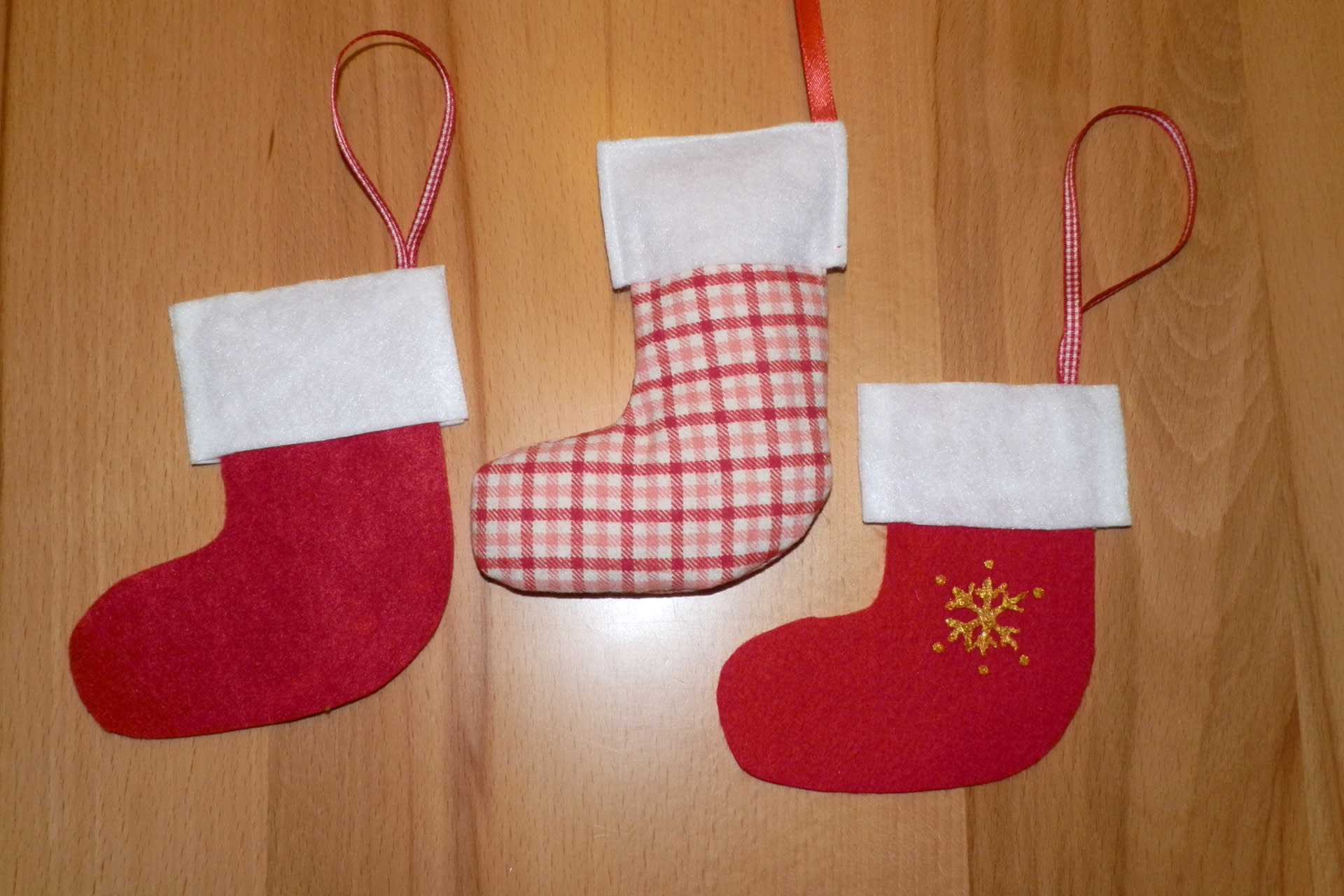 Nikolaus-Stiefel basteln | Fertige Socken