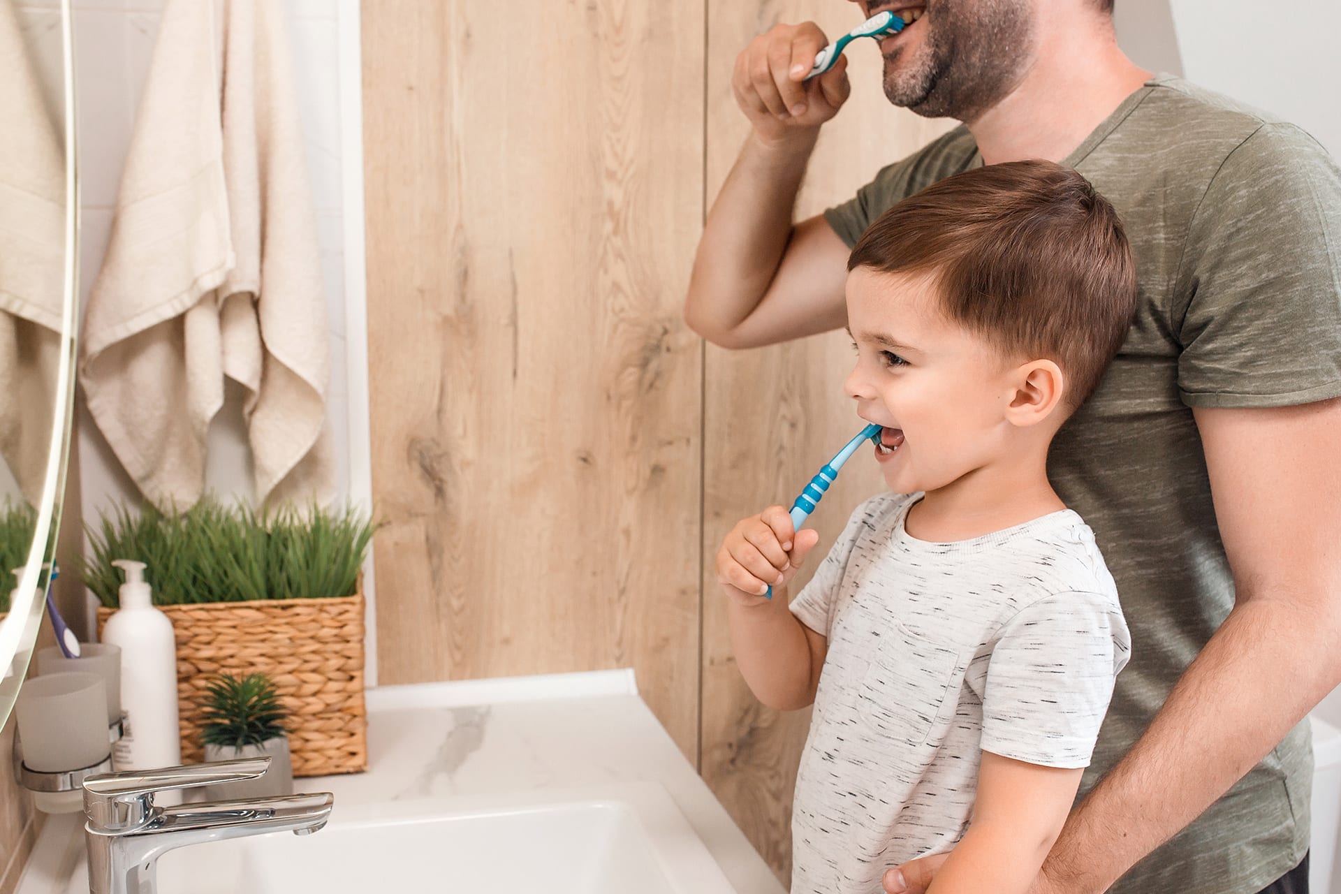 Tipps & Tricks zum Zähneputzen für Kinder | Header Image