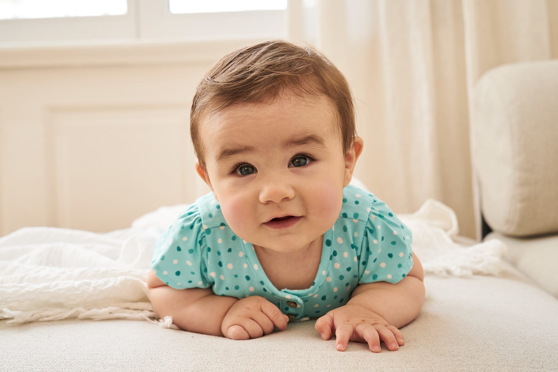 Baby anziehen - worauf muss ich achten? HABA Magazin
