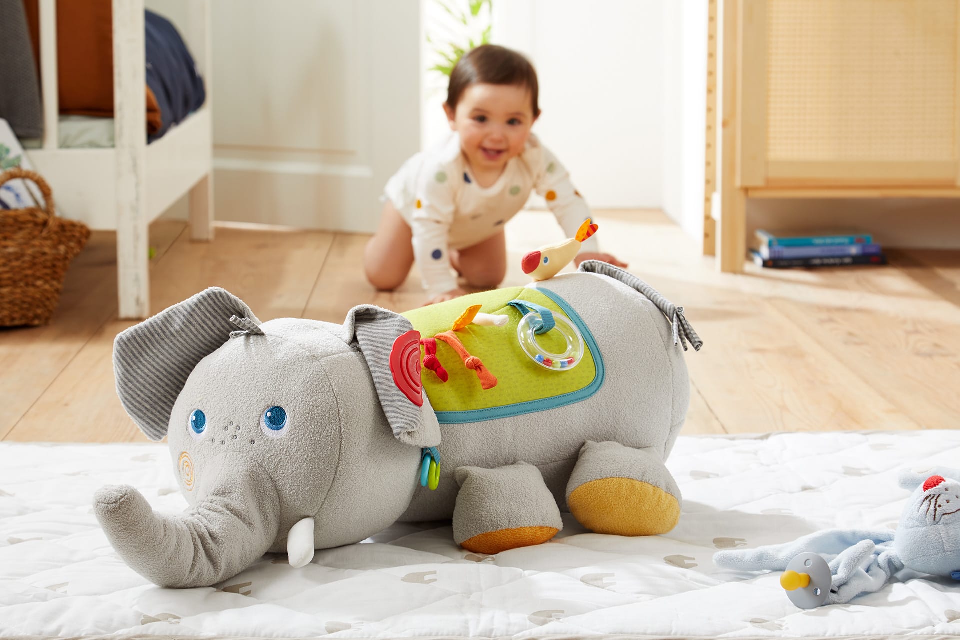 Baby zum Krabbeln animieren | Image