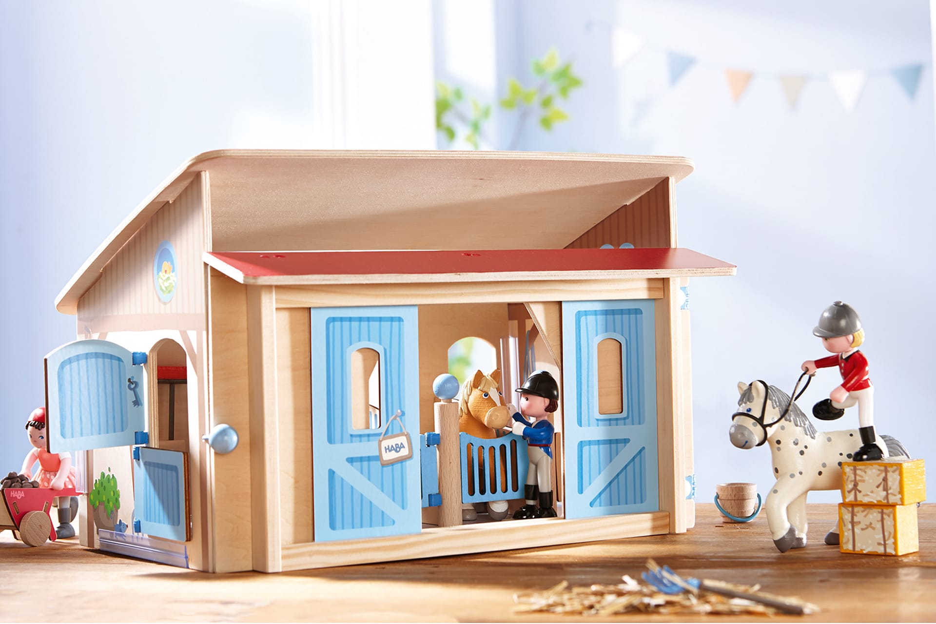 Das Freundebuch der Little Friends | Stall Nahaufnahme