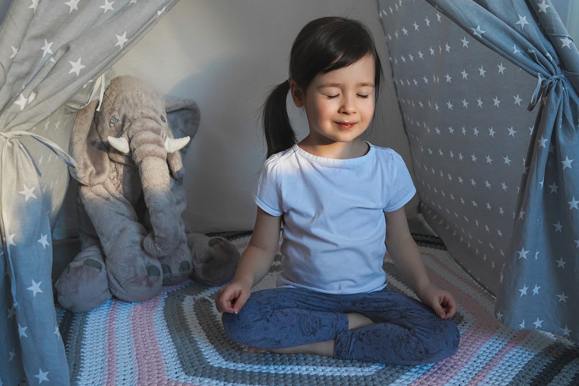 Entspannungsübungen für Kinder | Header Image
