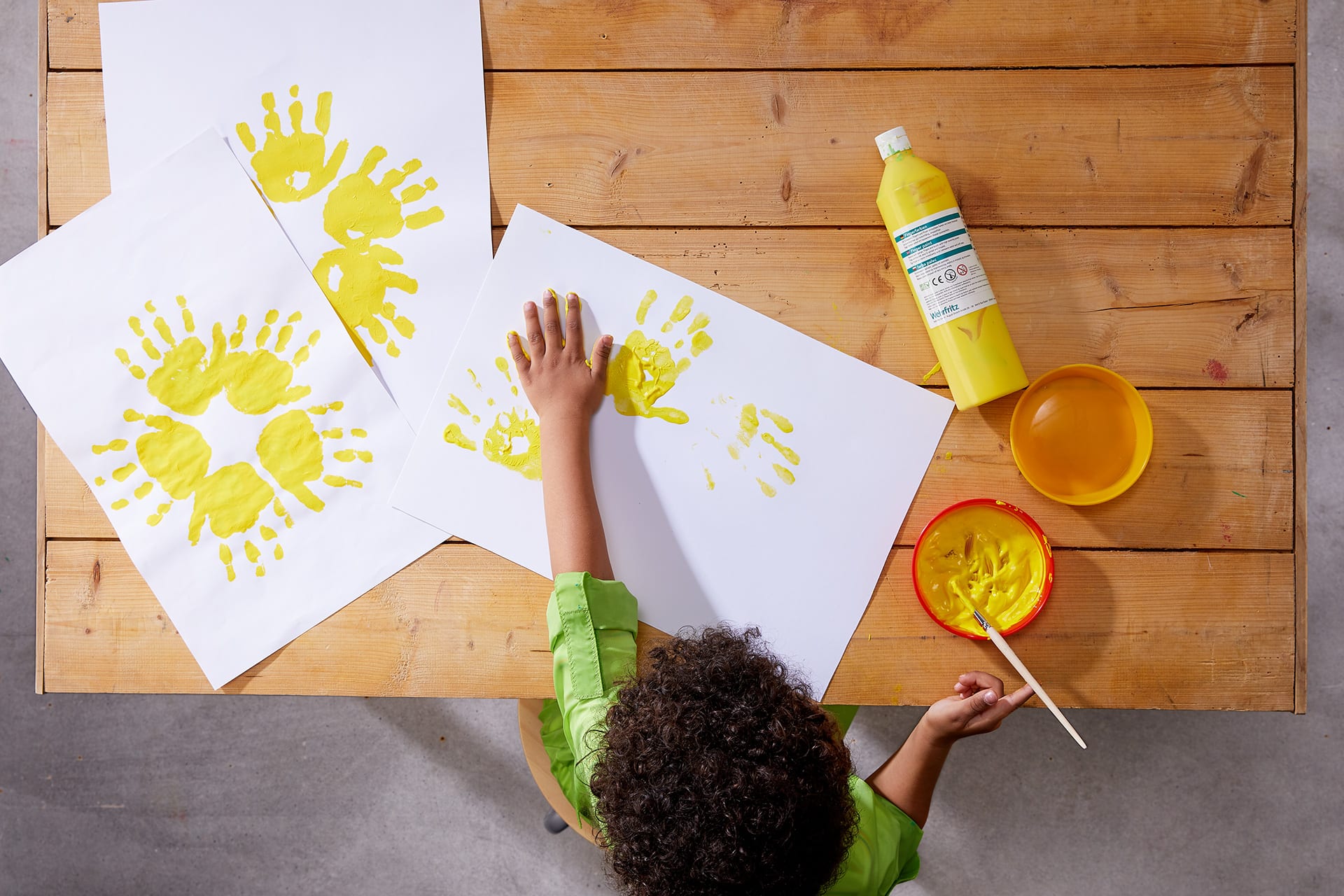  Erstes Basteln für Kinder | Fingerabdrücke