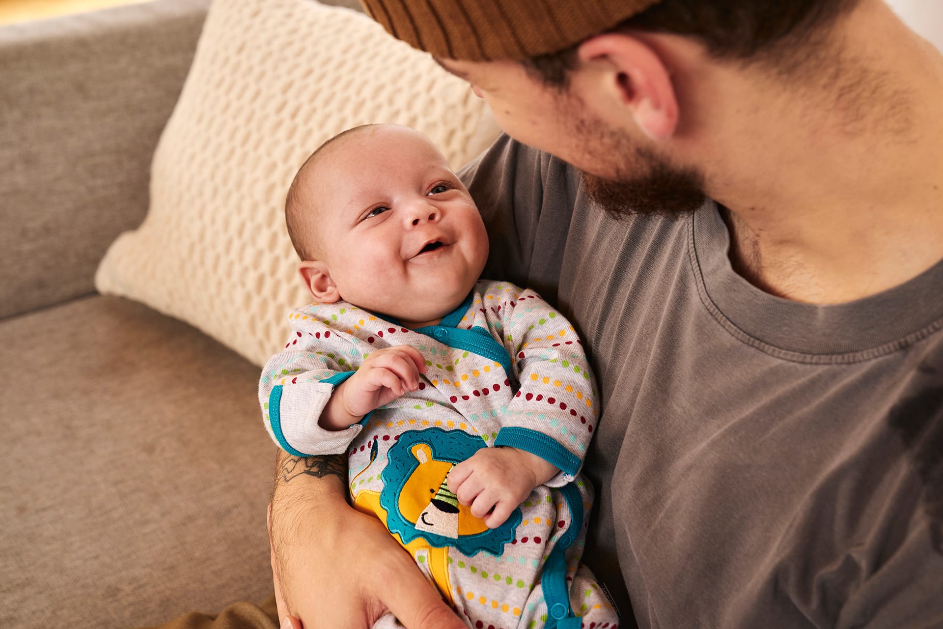 Babys zum Lachen bringen Tipps & Tricks » JAKOO