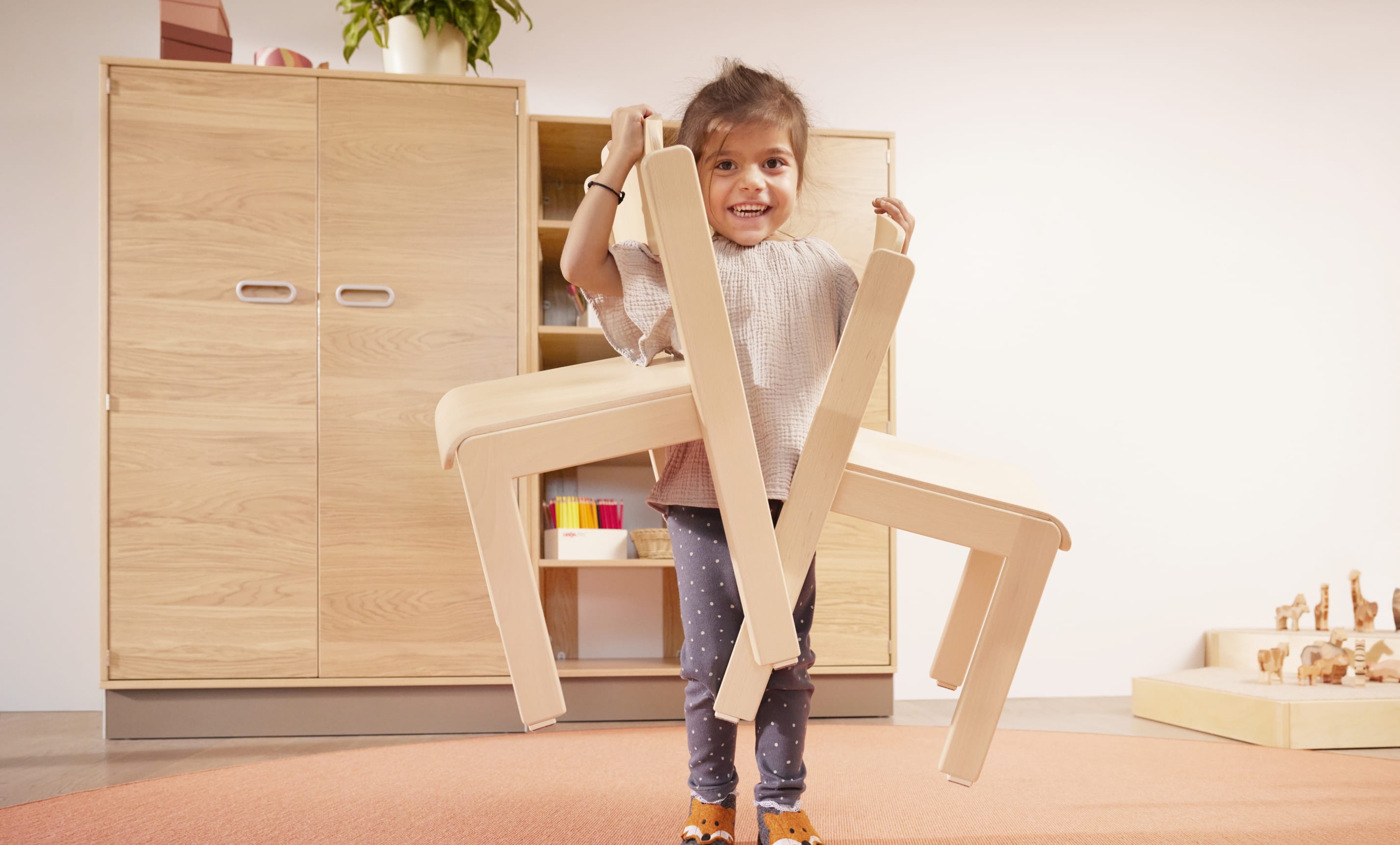 Favorit – passende Stühle für Ihre Kita-Tische