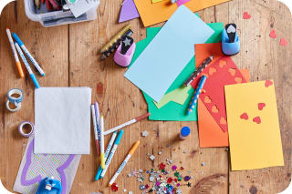 Osterdeko basteln mit Kindern | Papier, Schere, Motivlocher