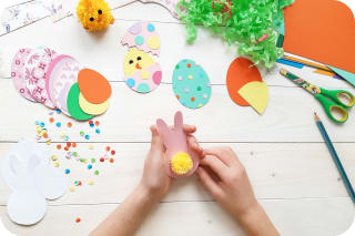 Osterkarten basteln mit Kinder | Osterhasen aus Tonpapier