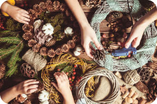 Basteln mit Tannenzapfen | Naturkranz basteln