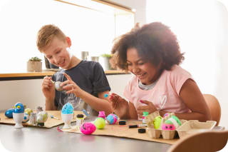 Ostereier färben mit Kindern | Tipps & erste Ideen
