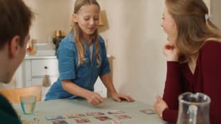 S | Spielen wirkt Wunder | Familienspiele | Eigenschaft 2 | Bild