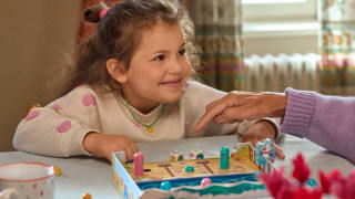 S | Das Wunder beginnt hier | 3 | Kinderspiele | Eigenschaft 2 | Bild