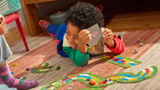 S | Das Wunder beginnt hier | 3 | Kinderspiele | Eigenschaft 3 | Bild