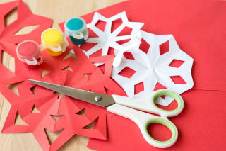 Weihnachtsterne basteln | Schnittsterne aus Papier