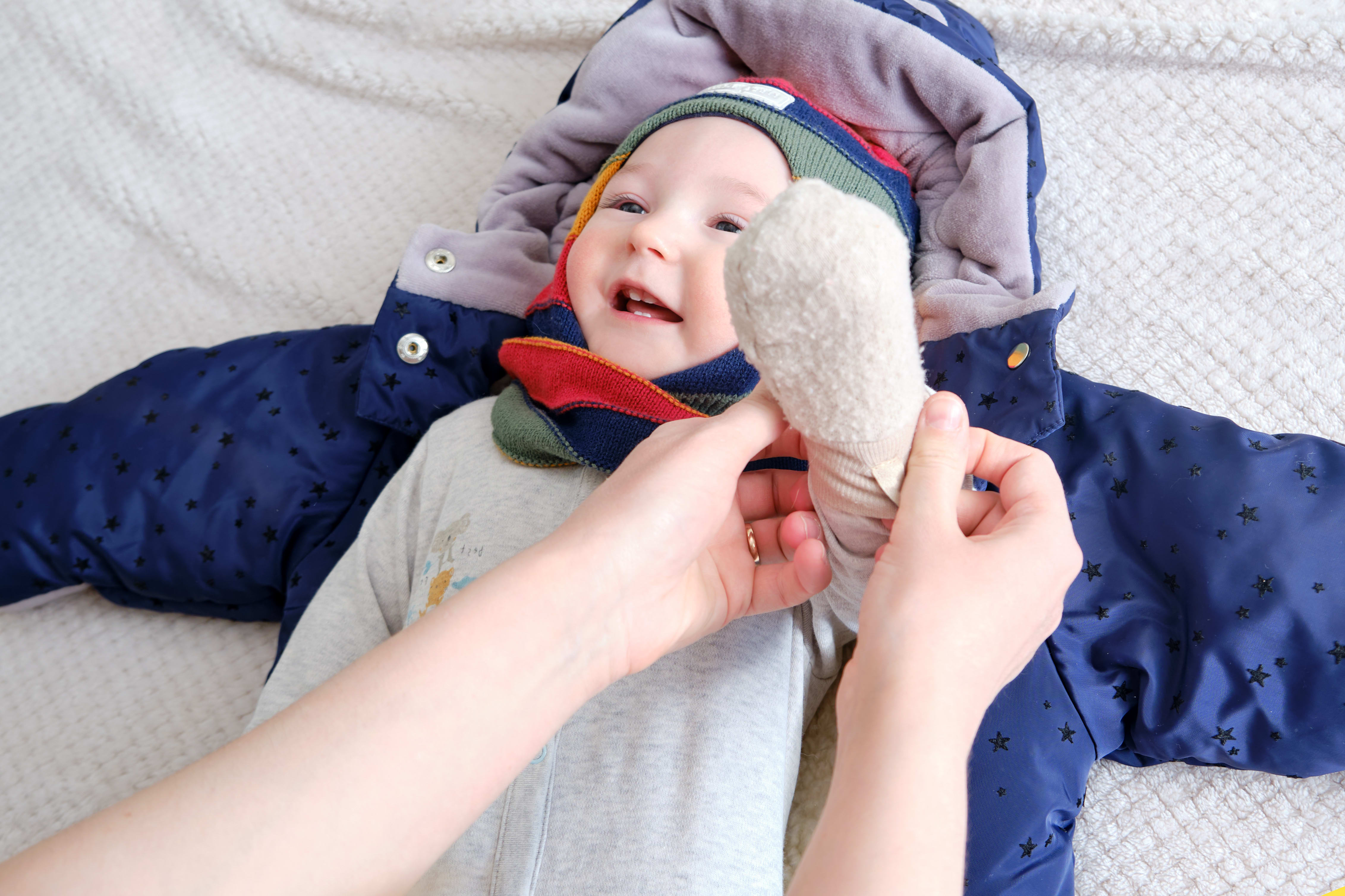 Baby im Winter anziehen | Image