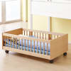 Kinderbett mit Rollen, 118x64x44cm