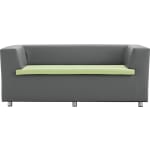 2-Sitzer mit Kissen
