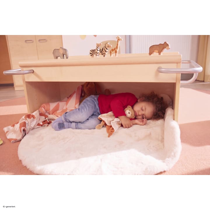 Krippenschrank Pureo, offen, Furnier, B119 x H 45,3 x T 61,2 cm, KI-generiertes Bild