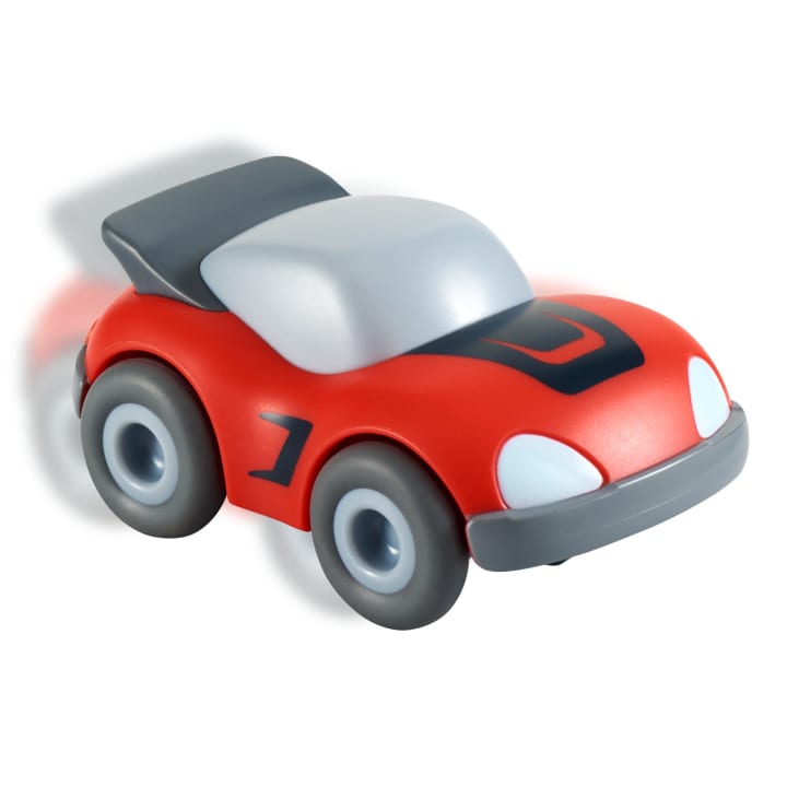 Ein rot-graues Spielzeug-Rennauto mit großen grauen Rädern, einer schwarzen Nummer 7 auf der Motorhaube und an der Seite sowie einem glatten, abgerundeten Design, fotografiert auf weißem Hintergrund.