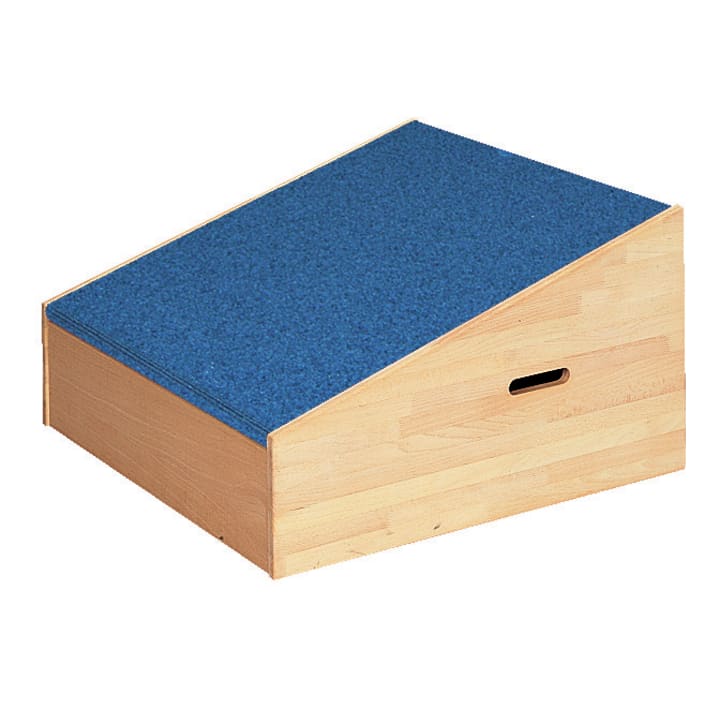 Hohe Quadrat-Podest-Rampe, Teppich