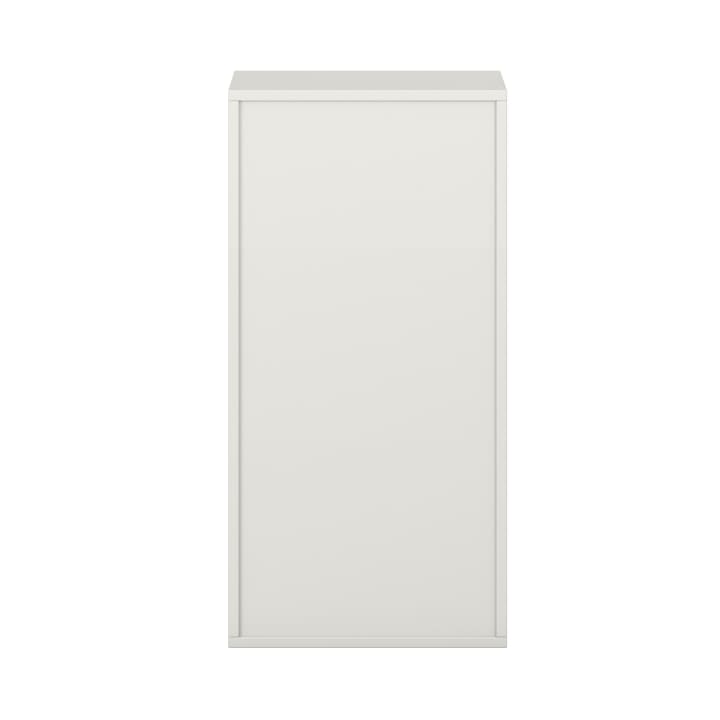 Ein schlichter, weißer, rechteckiger Schrank oder eine Aufbewahrungseinheit mit einer flachen Oberseite und einer glatten Vorderseite, von vorne gesehen vor einem weißen Hintergrund.