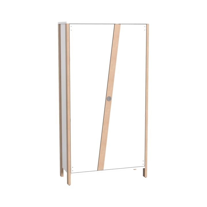 Ein weißer Schrank mit einer einzigen Tür und hellen Holzakzenten, einschließlich eines diagonalen Holzstreifens auf der Vorderseite und einer Holzeinfassung an den Seiten und Beinen. Der Schrank hat einen runden Metallgriff.