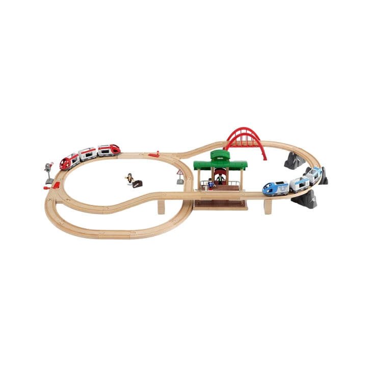 BRIO World, Großes Bahn-Reisezug-Set, Bahnhof & 2 Züge, ab 3 Jahren
