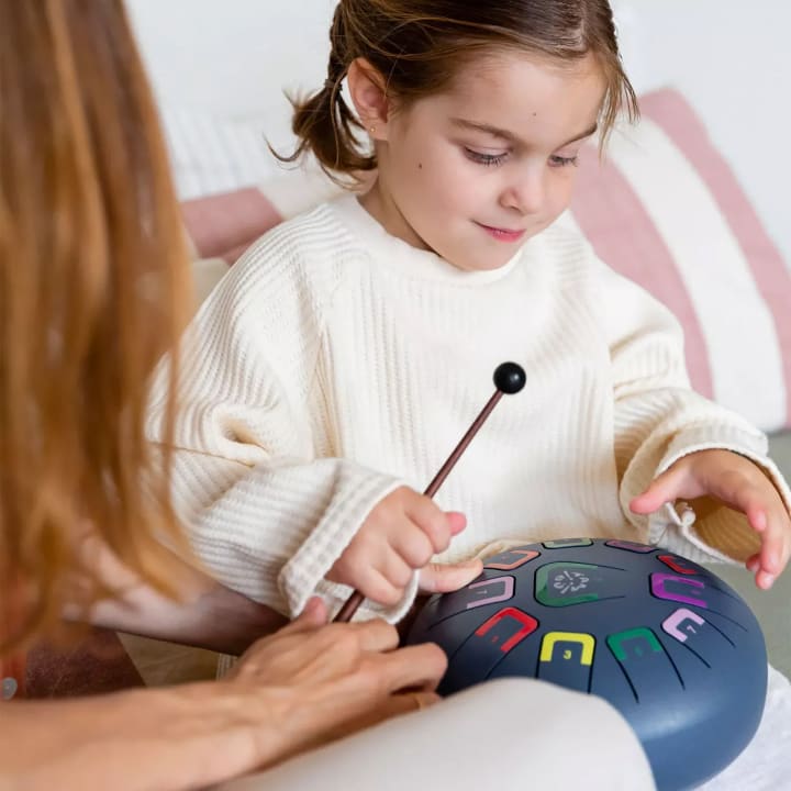 Tambú Zungentrommel, einfaches Instrument für Kinder