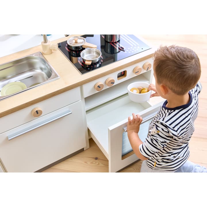 Kinder-Küchenzeile Nuka, mit Küchengeräten, ab 2 Jahren