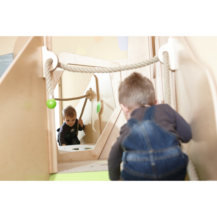 Spielhaus grow.upp Fuchsbau, links