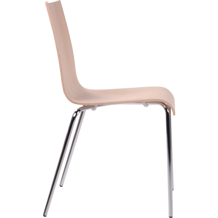 Ein moderner Stuhl mit einer geschwungenen Sitzfläche und Rückenlehne aus hellem Holz, die von vier abgewinkelten verchromten Metallbeinen getragen wird. Der Stuhl ist im Profil vor einem weißen Hintergrund abgebildet.