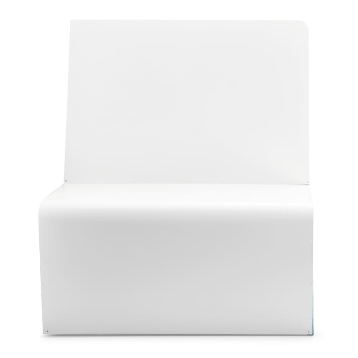 Eine schlichte, moderne weiße Bank mit einer glatten, matten Oberfläche. Das Design zeichnet sich durch klare Linien und eine flache Rückenlehne aus, ohne Armlehnen oder sichtbare dekorative Elemente. Die Bank ist vor einem weißen Hintergrund platziert.