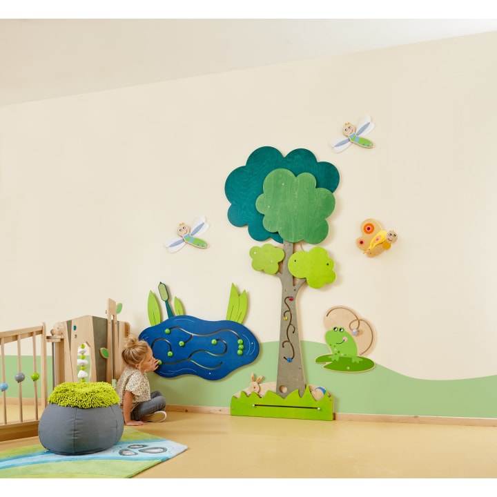 Wandapplikation Baum mit Hase und Igel