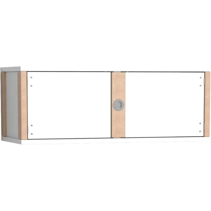 Ein rechteckiger Hängeschrank mit zwei weißen Schiebetüren, hellen Holzverkleidungen und einem runden versenkten Griff in der Mitte. Der Schrank ist schlicht und hat ein einfaches, modernes Design.