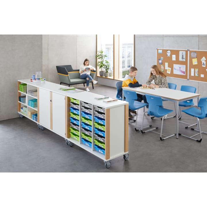 Regalschrank Linus für Materialboxen, B 110,4 x H 93,4  (mit Rollen) x T 45,7 cm