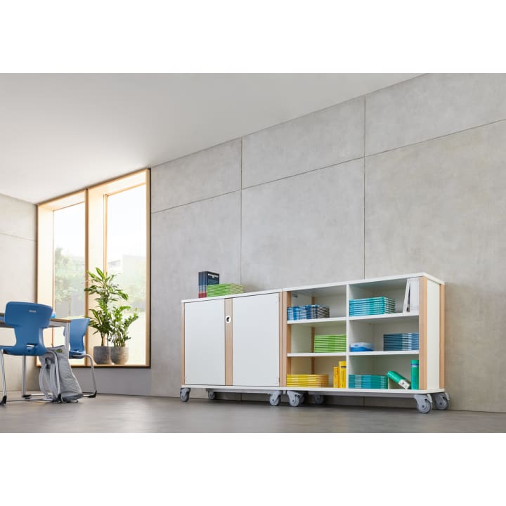 Doppeltürenschrank Linus,B 110,4 x H 93,4 (mit Rollen) x T 45,7 cm