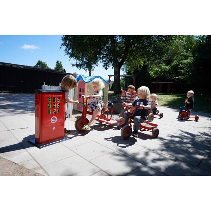 Outdoor Kinder-Tankstelle