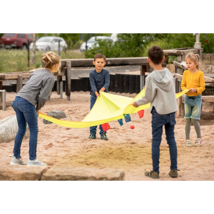 HABA Pro Tuchgolf, L 143 x B 253 cm, Loch-Ø 6,5 & 7,5 cm
