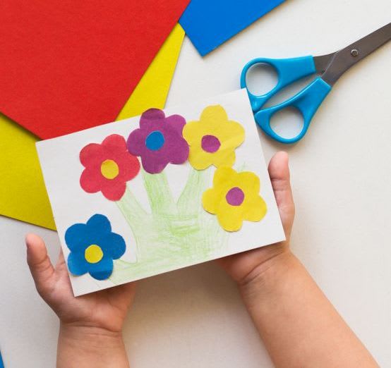 Osterkarten basteln mit Kindern: Blumen-Motive Osterkarten basteln mit Kindern: Blumen-Motive