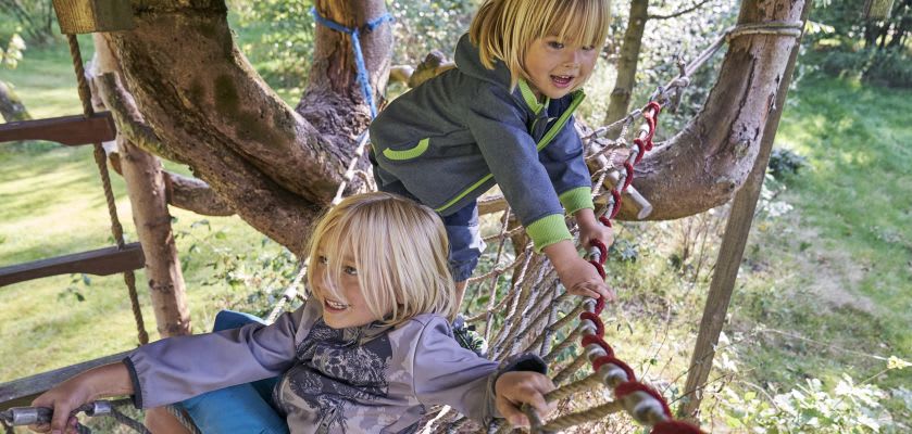 Gartenspiele: Ideen & Tipps Kinder machen Gartenspiele